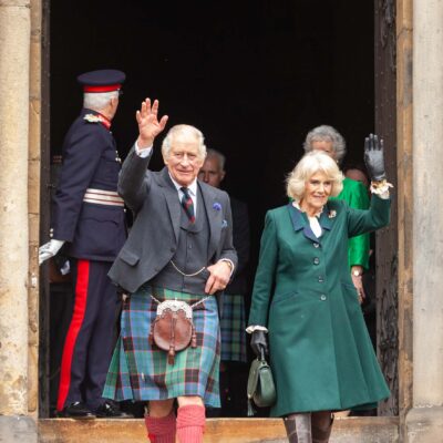 Dunfermline, Fife, Scotland 03 October 2022. King Charles and Queen Consort leaving Dunfermline Abbey.
The couple are visiting Dunfermline to mark the former town's new status as Scotland's eighth city.
© Richard Newton / Alamy Live News